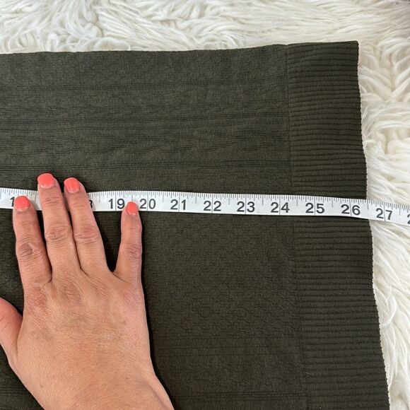 LULULEMON SHIRT SIZE S - Picture 7 of 9